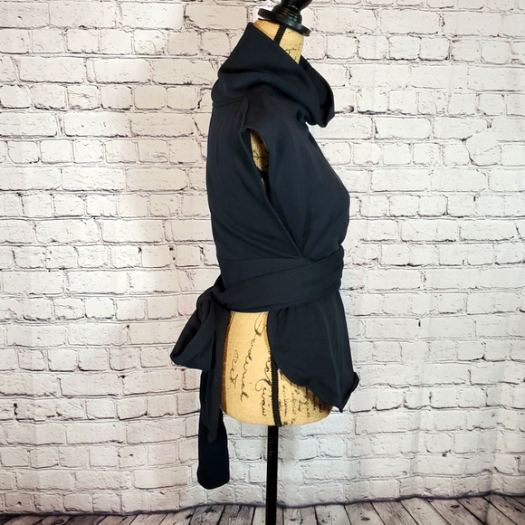 Nike Black Cowlneck Dri-Fit Cover-Up Top Size M EUC - Picture 2 of 12